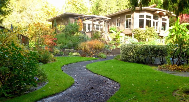 8 outdoor upgrades to make your home more appealing